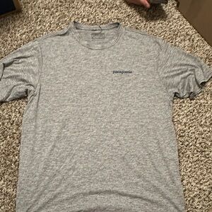 Patagonia Light Gray Men's Short Sleeve Tee